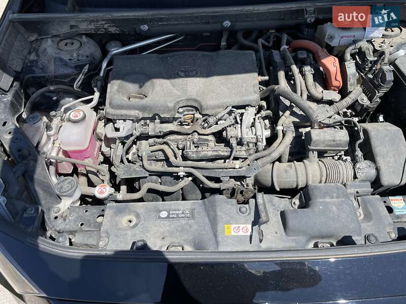 Позашляховик / Кросовер Toyota RAV4 2019 в Одесі