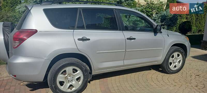 Внедорожник / Кроссовер Toyota RAV4 2008 в Львове