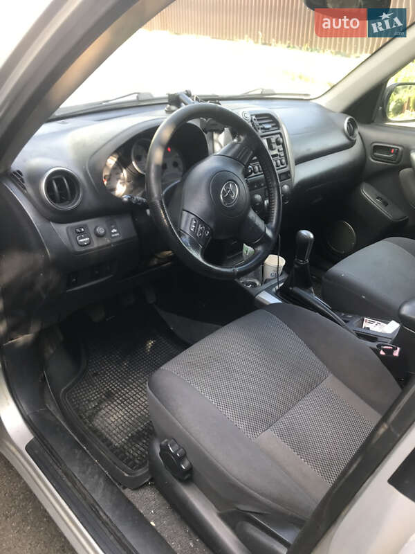 Позашляховик / Кросовер Toyota RAV4 2006 в Києві фото 10 Позашляховик / Кросовер Toyota RAV4 2006 в Києві