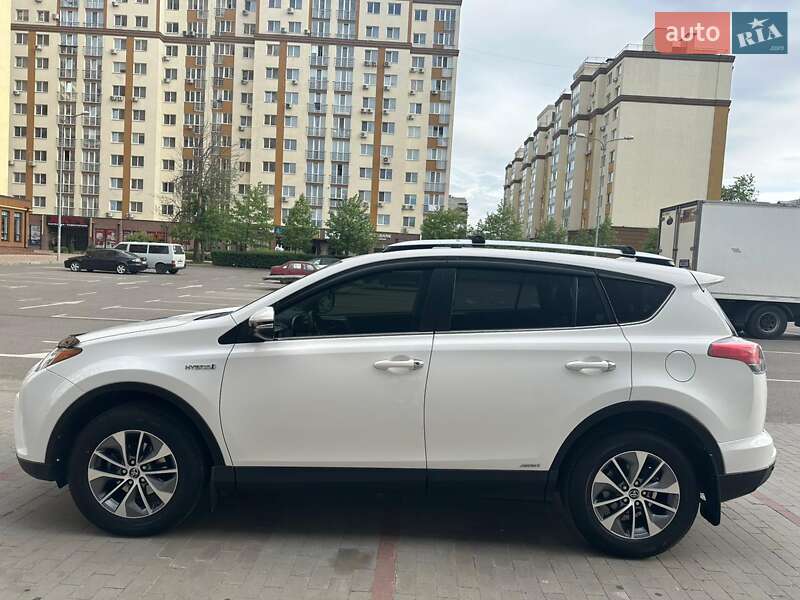 Toyota RAV4 2016