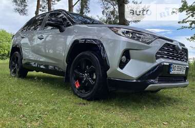 Позашляховик / Кросовер Toyota RAV4 2019 в Бучачі