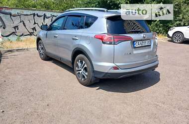 Внедорожник / Кроссовер Toyota RAV4 2016 в Черкассах