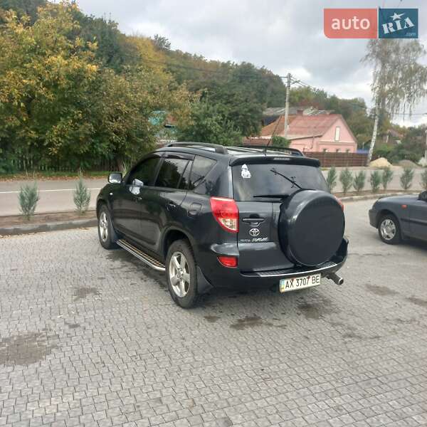 Внедорожник / Кроссовер Toyota RAV4 2007 в Полтаве