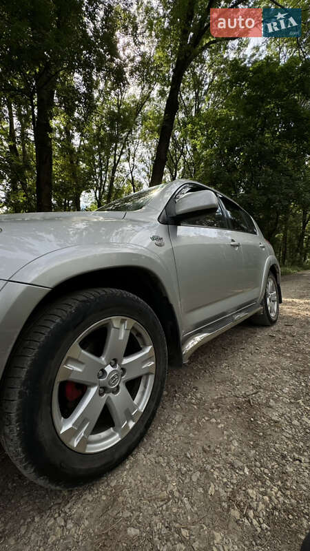 Внедорожник / Кроссовер Toyota RAV4 2006 в Каменец-Подольском