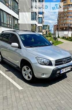 Позашляховик / Кросовер Toyota RAV4 2007 в Луцьку