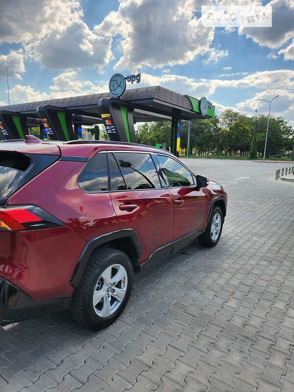 Позашляховик / Кросовер Toyota RAV4 2019 в Одесі
