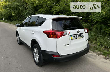 Позашляховик / Кросовер Toyota RAV4 2013 в Харкові