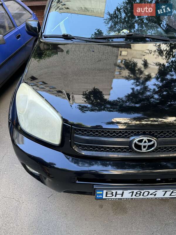 Позашляховик / Кросовер Toyota RAV4 2004 в Одесі