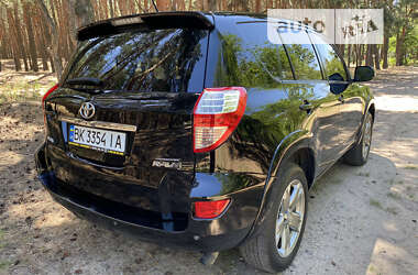 Позашляховик / Кросовер Toyota RAV4 2011 в Миколаєві