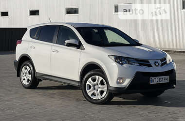 Внедорожник / Кроссовер Toyota RAV4 2013 в Калуше