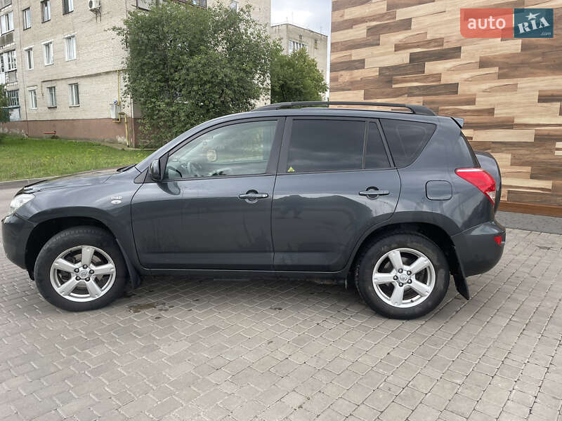 Позашляховик / Кросовер Toyota RAV4 2007 в Володимирі