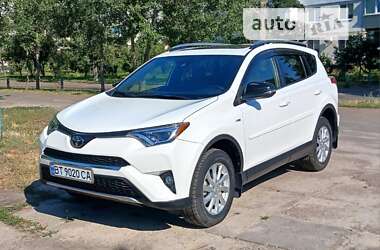 Внедорожник / Кроссовер Toyota RAV4 2017 в Киеве