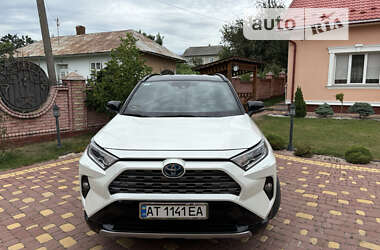 Внедорожник / Кроссовер Toyota RAV4 2019 в Городенке