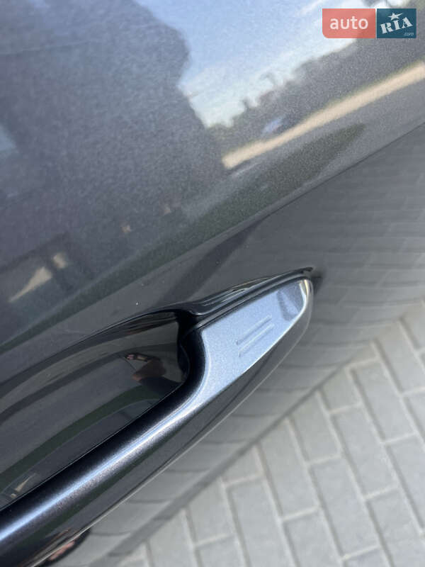 Внедорожник / Кроссовер Toyota RAV4 2021 в Львове