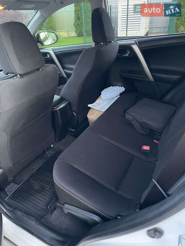Позашляховик / Кросовер Toyota RAV4 2014 в Черкасах