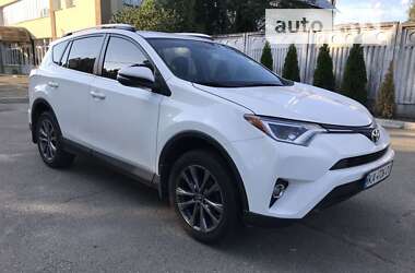 Позашляховик / Кросовер Toyota RAV4 2016 в Києві