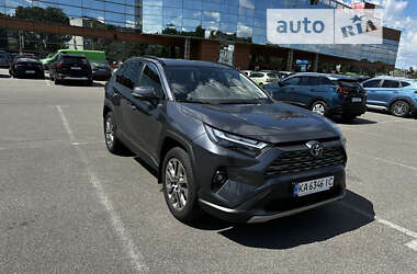 Позашляховик / Кросовер Toyota RAV4 2022 в Києві