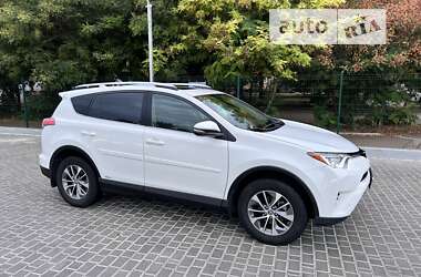 Внедорожник / Кроссовер Toyota RAV4 2016 в Одессе