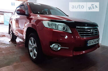 Внедорожник / Кроссовер Toyota RAV4 2011 в Харькове