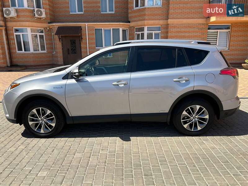Позашляховик / Кросовер Toyota RAV4 2018 в Одесі