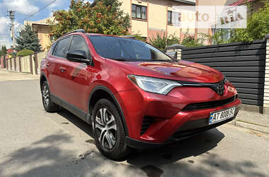 Внедорожник / Кроссовер Toyota RAV4 2017 в Ивано-Франковске