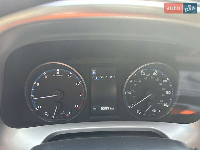 Позашляховик / Кросовер Toyota RAV4 2017 в Івано-Франківську фото 22 Позашляховик / Кросовер Toyota RAV4 2017 в Івано-Франківську