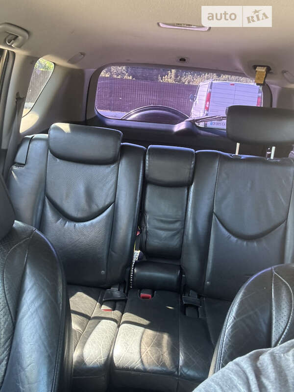 Позашляховик / Кросовер Toyota RAV4 2010 в Мені