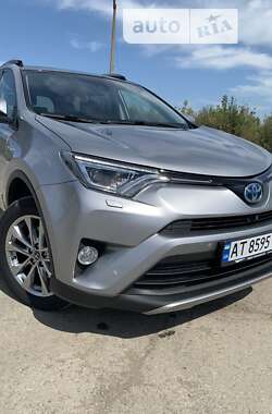 Позашляховик / Кросовер Toyota RAV4 2018 в Івано-Франківську