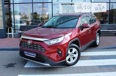 Внедорожник / Кроссовер Toyota RAV4 2019 в Киеве