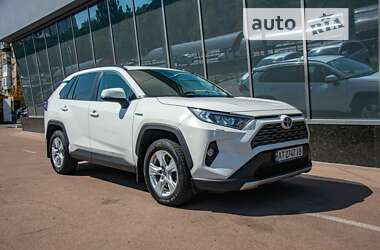 Внедорожник / Кроссовер Toyota RAV4 2019 в Киеве