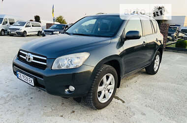 Позашляховик / Кросовер Toyota RAV4 2008 в Чернівцях