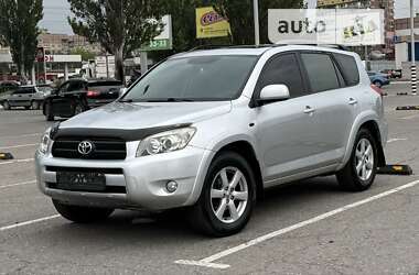 Позашляховик / Кросовер Toyota RAV4 2008 в Дніпрі