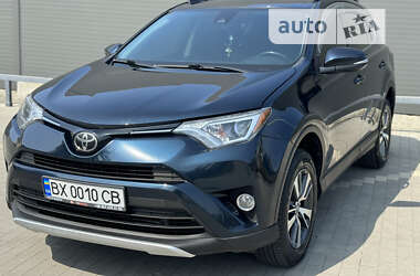 Внедорожник / Кроссовер Toyota RAV4 2018 в Виннице