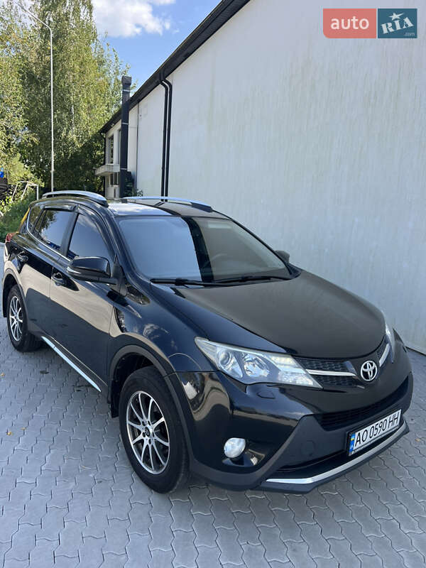 Позашляховик / Кросовер Toyota RAV4 2015 в Хусті фото 13 Позашляховик / Кросовер Toyota RAV4 2015 в Хусті