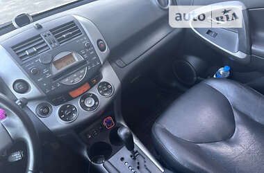 Внедорожник / Кроссовер Toyota RAV4 2007 в Буче