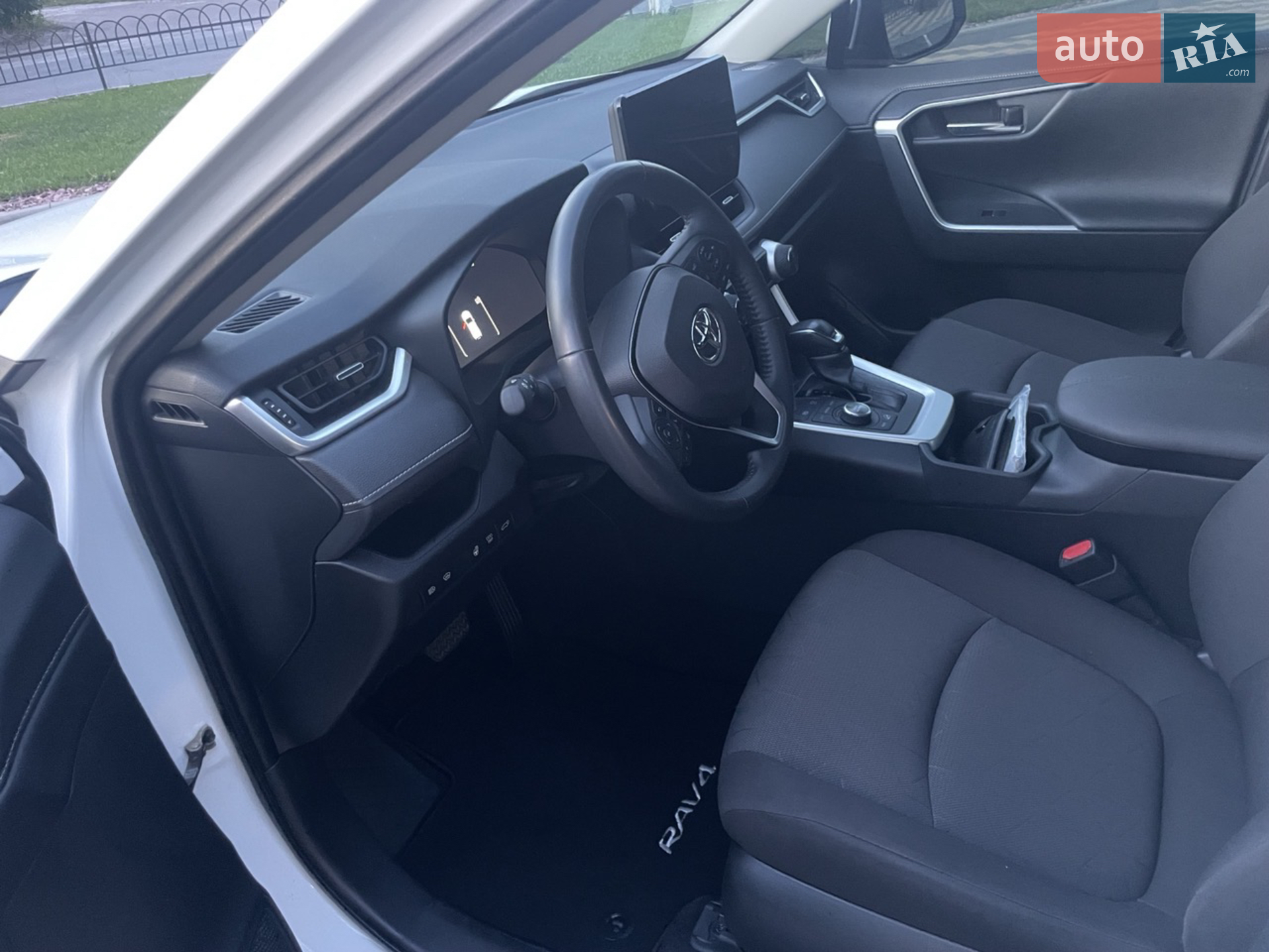 2023 Toyota RAV 4 - мініатюра 26
