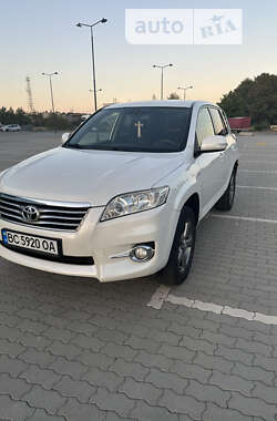 Позашляховик / Кросовер Toyota RAV4 2012 в Львові