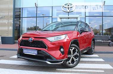 Внедорожник / Кроссовер Toyota RAV4 2021 в Киеве