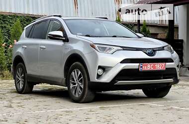 Внедорожник / Кроссовер Toyota RAV4 2016 в Киеве