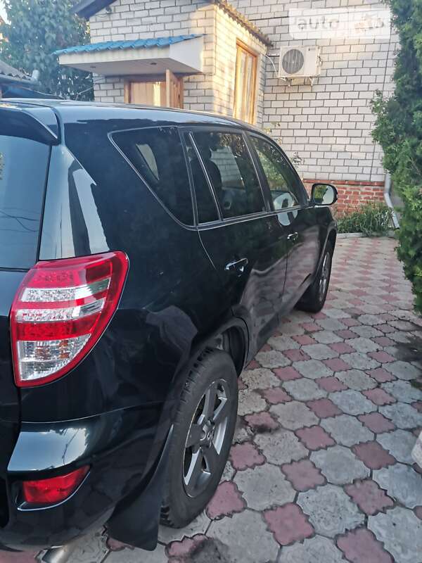 Внедорожник / Кроссовер Toyota RAV4 2012 в Харькове