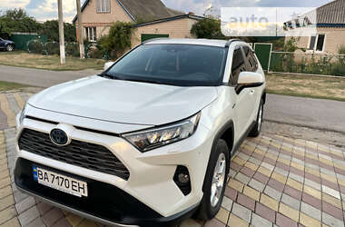 Внедорожник / Кроссовер Toyota RAV4 2020 в Кропивницком