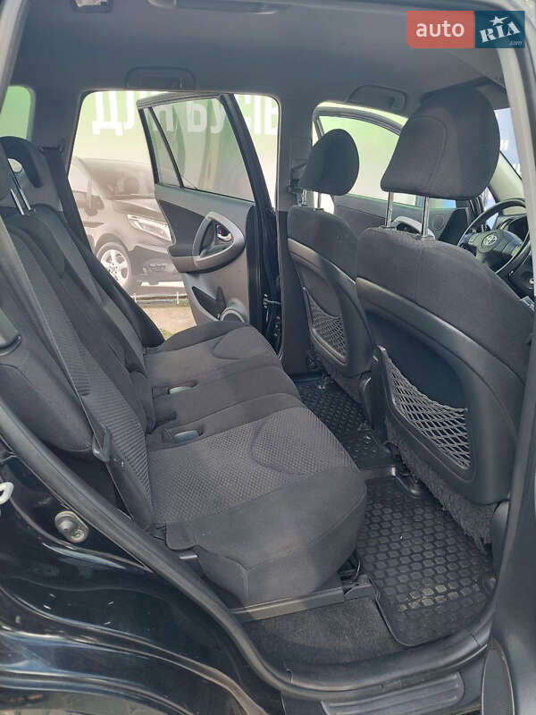 Позашляховик / Кросовер Toyota RAV4 2007 в Ірпені