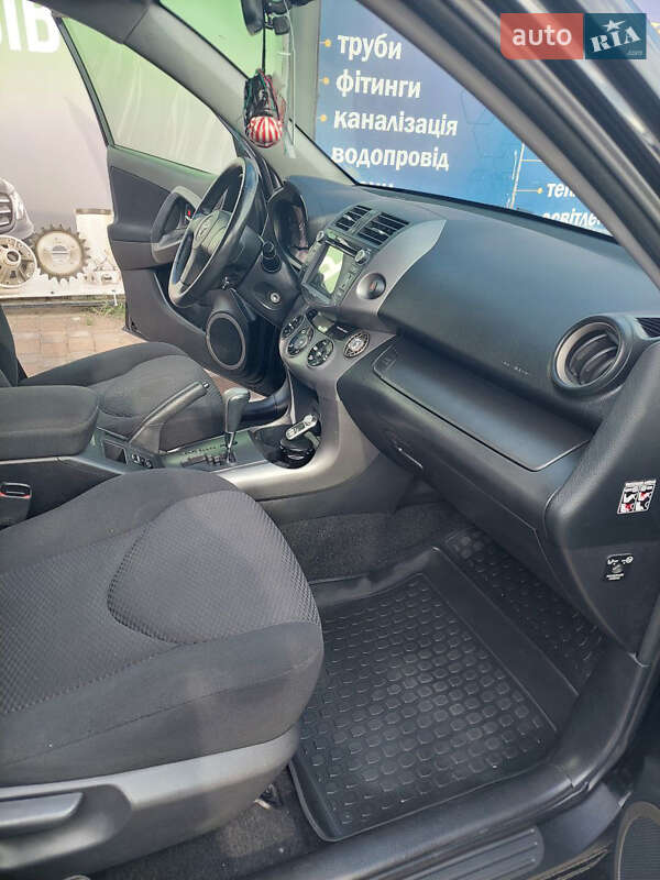 Позашляховик / Кросовер Toyota RAV4 2007 в Ірпені