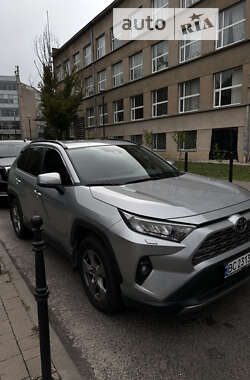 Внедорожник / Кроссовер Toyota RAV4 2022 в Львове