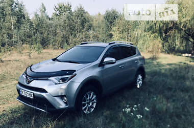 Внедорожник / Кроссовер Toyota RAV4 2016 в Ровно