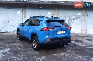 Позашляховик / Кросовер Toyota RAV4 2023 в Чернівцях