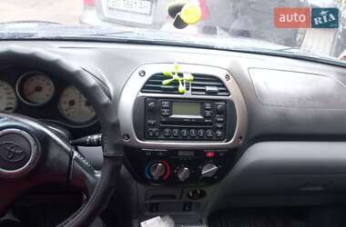 Позашляховик / Кросовер Toyota RAV4 2003 в Тернополі