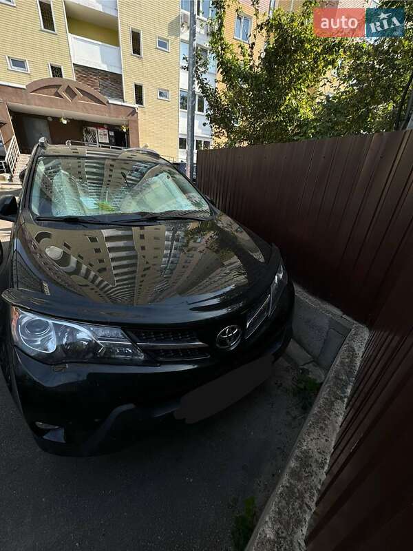 Toyota RAV4 2015