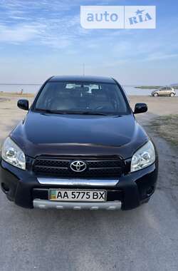 Внедорожник / Кроссовер Toyota RAV4 2007 в Киеве