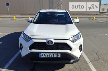 Внедорожник / Кроссовер Toyota RAV4 2019 в Борисполе